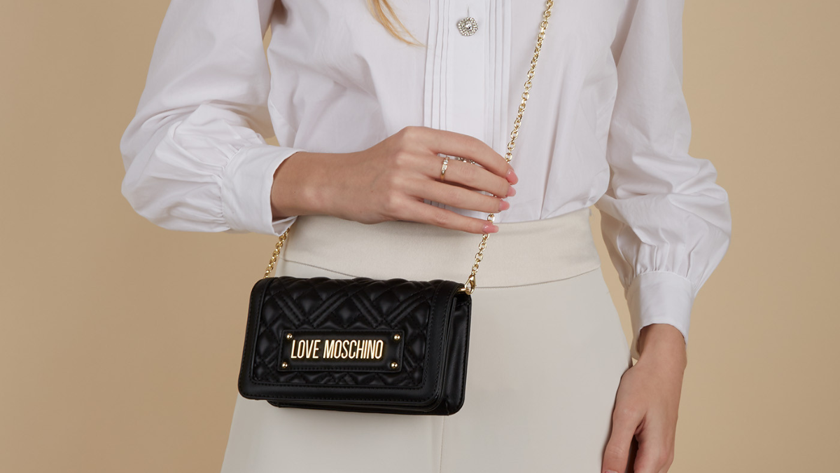 Hinh anh 6: Nhung dieu ban can biet ve Love Moschino dinh dam