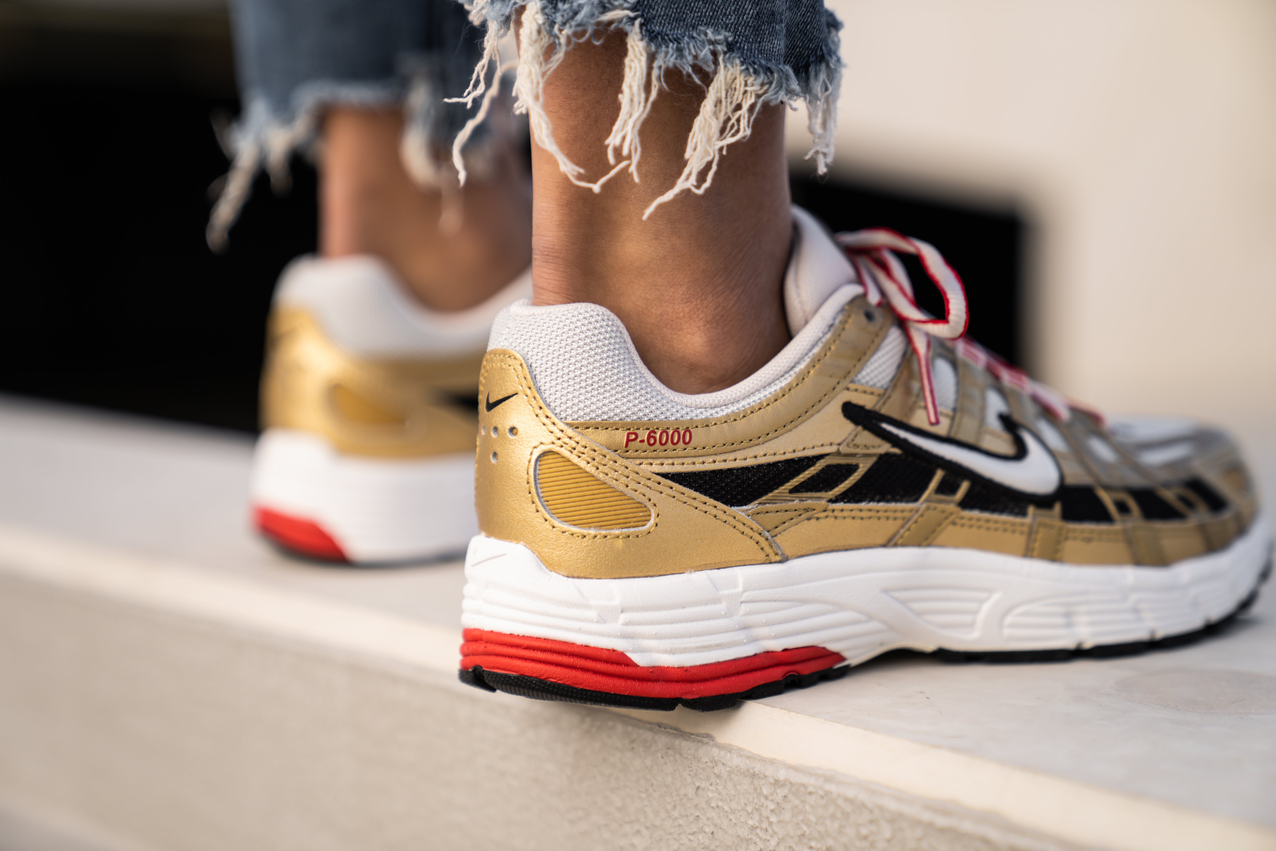 Những mẫu giày sneaker phù hợp với cung hoàng đạo của bạn Hinh anh 6: Nhung mau giay sneaker phu hop voi cung hoang dao cua ban