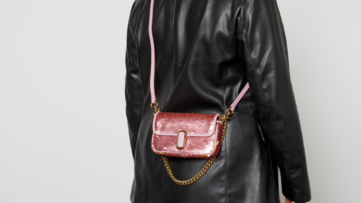 Hinh anh 10: Nhung mau tui deo vai Marc Jacobs noi tieng ban can biet