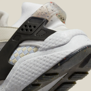 Giay Nike Air Huarache Crater Premium 'Light Bone' DM0863-001