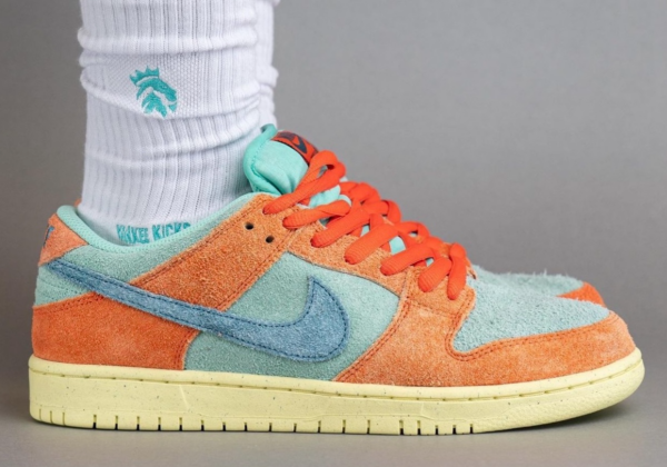 Giay Nike SB Dunk Low 'Orange Emerald Rise' DV5429-800