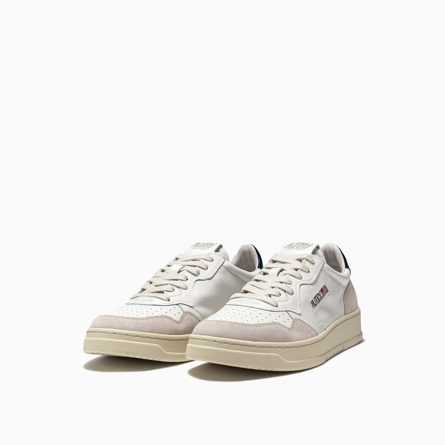 Giay Autry Medalist Low Suede 'White Blue' AULM-LS28