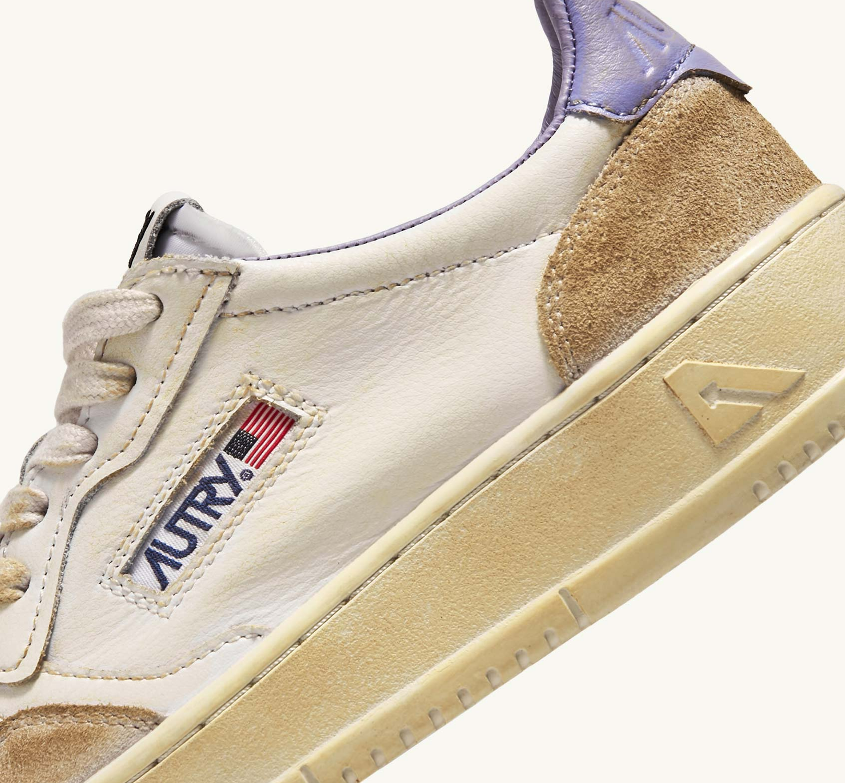 Giay Autry Super Vintage Low 'White Lavender' AVLW-YL04