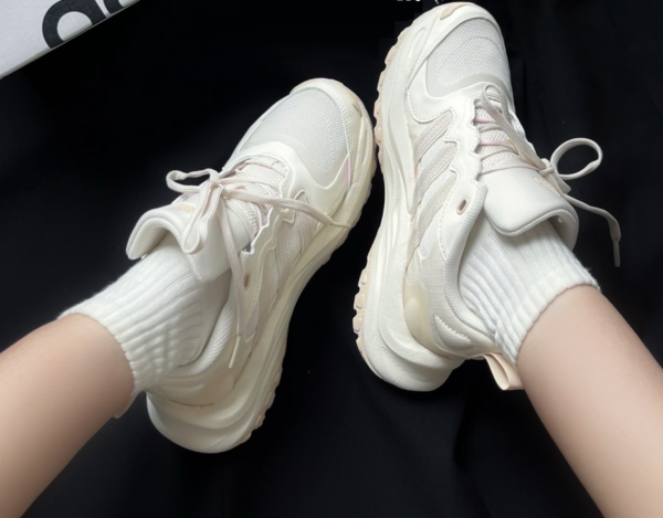 Giay Adidas Maxxwavy ‘Beige’ IF8749
