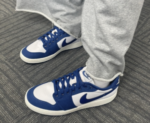 Giay Nike Air Jordan 1 KO Low 'Kentucky' DX4981-103