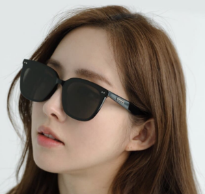 Kinh Gentle Monster Heizer 01 'Black'