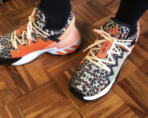 Giay Adidas D.O.N. Issue 2 'Leopard Beige' FY0895