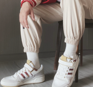 Giay Adidas Originals Forum Low 'White' HQ4604