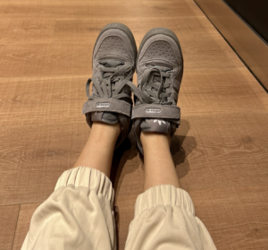 Giay Adidas Wmns Forum Low 'Triple Grey' HQ6279