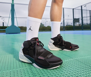 Giay Nike Air Jordan Zion 2 PF 'Black Cement' DM0858-060