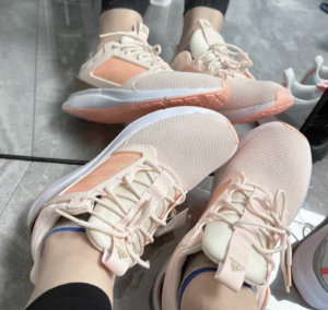 Giay Adidas Energy Falcon X 'Pink Tint' FW5803