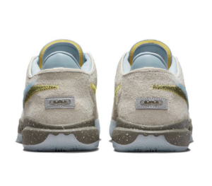 Giay Nike LeBron 20 x UNKNWN 'Guava Ice' DV9090-801