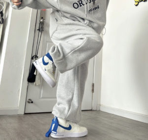 Giay Nike Air Force 1 High SE 'Sail Blue Jay' DQ7584-100