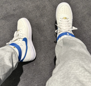 Giay Nike Air Force 1 High SE 'Sail Blue Jay' DQ7584-100