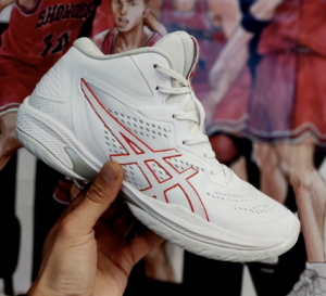 Giay Asics Gelhoop V15 'White Classic Red' 1063A063-101