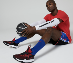 Giay Nike Precision 6 FlyEase 'Bred' DJ7552-002