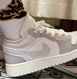 Giay Nike Air Jordan 1 Low SE Craft 'Tech Grey' FB9139-002