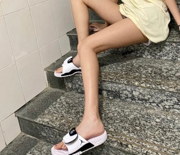 Dep Nike Air Jordan Hydro 11 Slides 'White Black' AJ0022-107