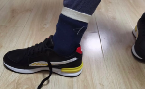 Giay Puma x Peanuts Graviton 'Snoopy' 380939-01