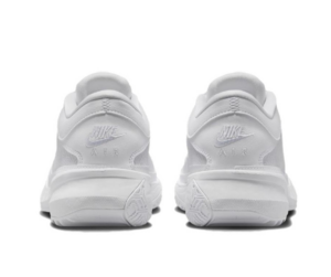 Giay Nike Zoom Freak 5 'Triple White' FN7306-100