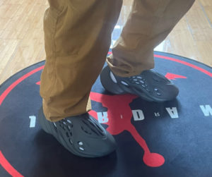 Dep Adidas Yeezy Foam Runner ‘Carbon’ IG5349