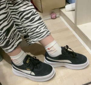 Giay Puma Deva Suede 'Black Marshmallow' 372423-03