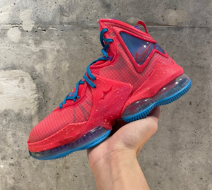 Giay Nike LeBron 19 EP 'King's Crown' DC9340-600