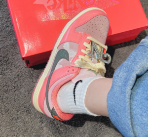 Giay Nike Dunk Low LX 'BARBIE' FN8927-621