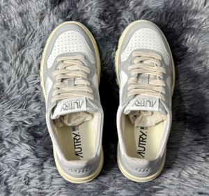 Giay Autry Medalist Low Leather 'Gray White' AULM-WB10