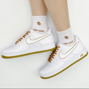 Giay Nike Air Force 1 '07 'Bronzine' DV0788-104