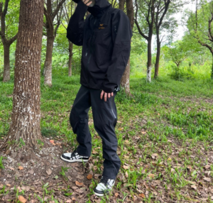 Giay Amiri Skel Top High 'Black White' PS22MFS002-004