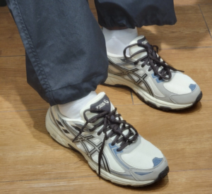 Giay Asics Gel-Venture 6 'Cream' 1011B550-100