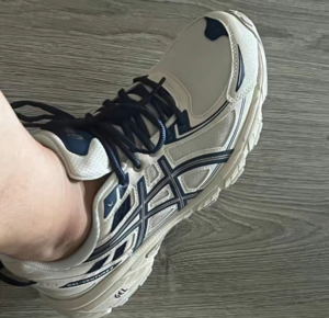 Giay Asics Gel-Venture 6 'White Blue' 1012B359-100