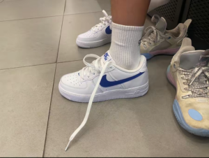 Giay Nike Air Force 1 'White Blue' DV7762-103