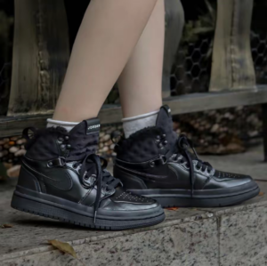 Giay Nike Air Jordan 1 Acclimate 'Triple Black' DC7723-001