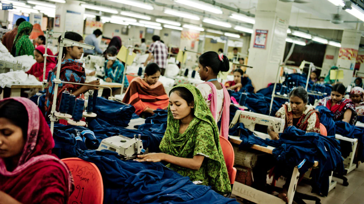 Thời trang nhanh là gì và tại sao nó trở thành một vấn nạn? Hinh anh 7: Thoi trang nhanh la gi va tai sao no tro thanh mot van nan?