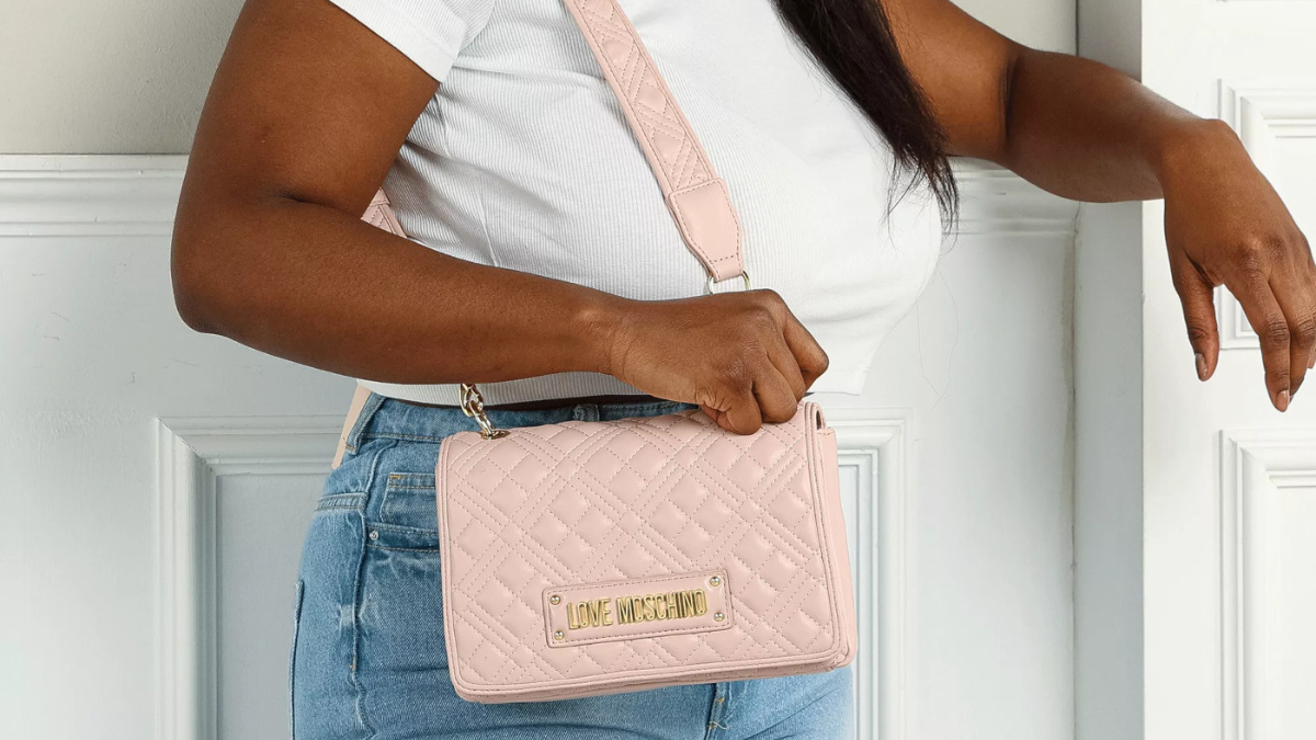 Hinh anh 1: Tui hieu Love Moschino co duoc lam bang da that khong?