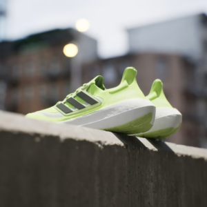 Giay Adidas Ultraboost Light 'Lucid Lemon' IE1767