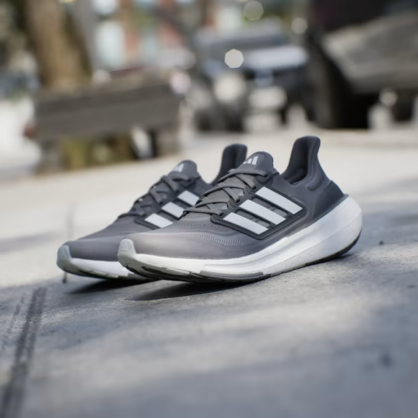 Giay Adidas Ultraboost Light 'Grey Four' IE1770