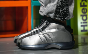Giay Adidas Crazy 1 OG 'Metallic Silver' GY2410