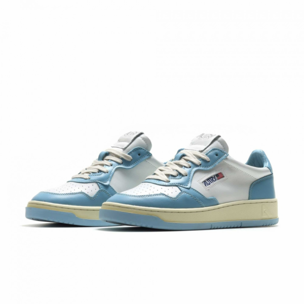 Giay Autry Medalist Low 'Light Blue White' AULM-WB08