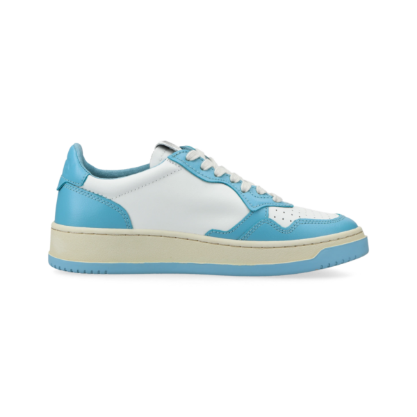 Giay Autry Medalist Low 'Light Blue White' AULW-WB08