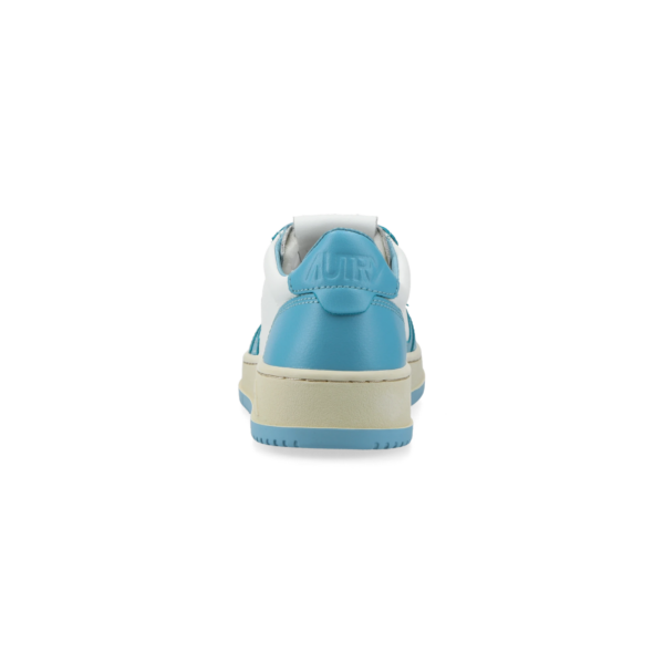 Giay Autry Medalist Low 'Light Blue White' AULW-WB08