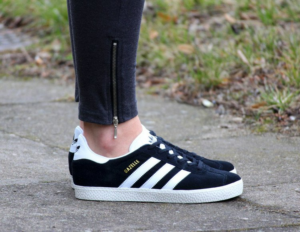 Giay Adidas Gazelle Junior 'Black White' BB2502