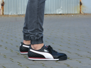 Giay Puma The Godfather x Roma 'Louis Restaurant' 370896-01