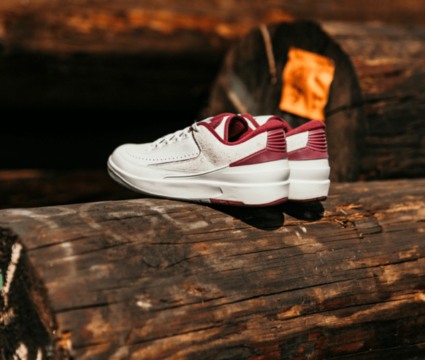 Giay Nike Air Jordan 2 Retro Low 'Cherrywood' DV9956-103
