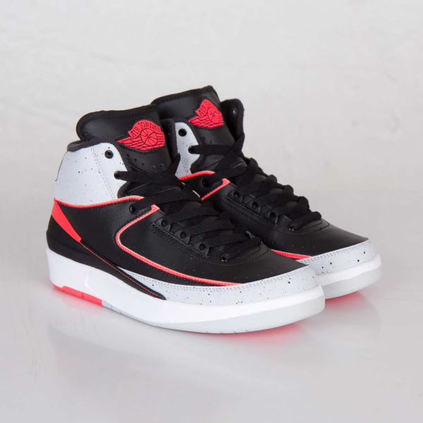 Giay Nike Air Jordan 2 Retro 'Infrared 23' 395718-023