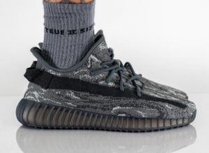 Giay Adidas Yeezy Boost 350 V2 'MX Dark Salt' ID4811