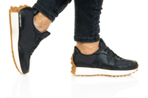 Giay New Balance 327 'Black Gum' WS327LB