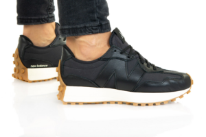 Giay New Balance 327 'Black Gum' WS327LB
